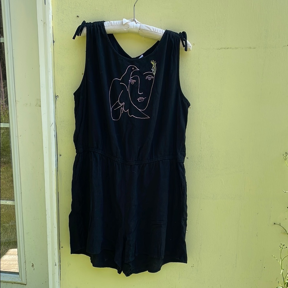 Old Navy Black Casual Jumpsuit with Decorative Design Hand Embroidered